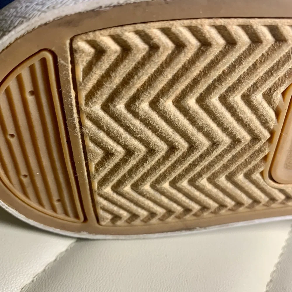 Levi's KHAKI/TAN Men's Ethan Chambray‎ Sneakers, US Size 9
